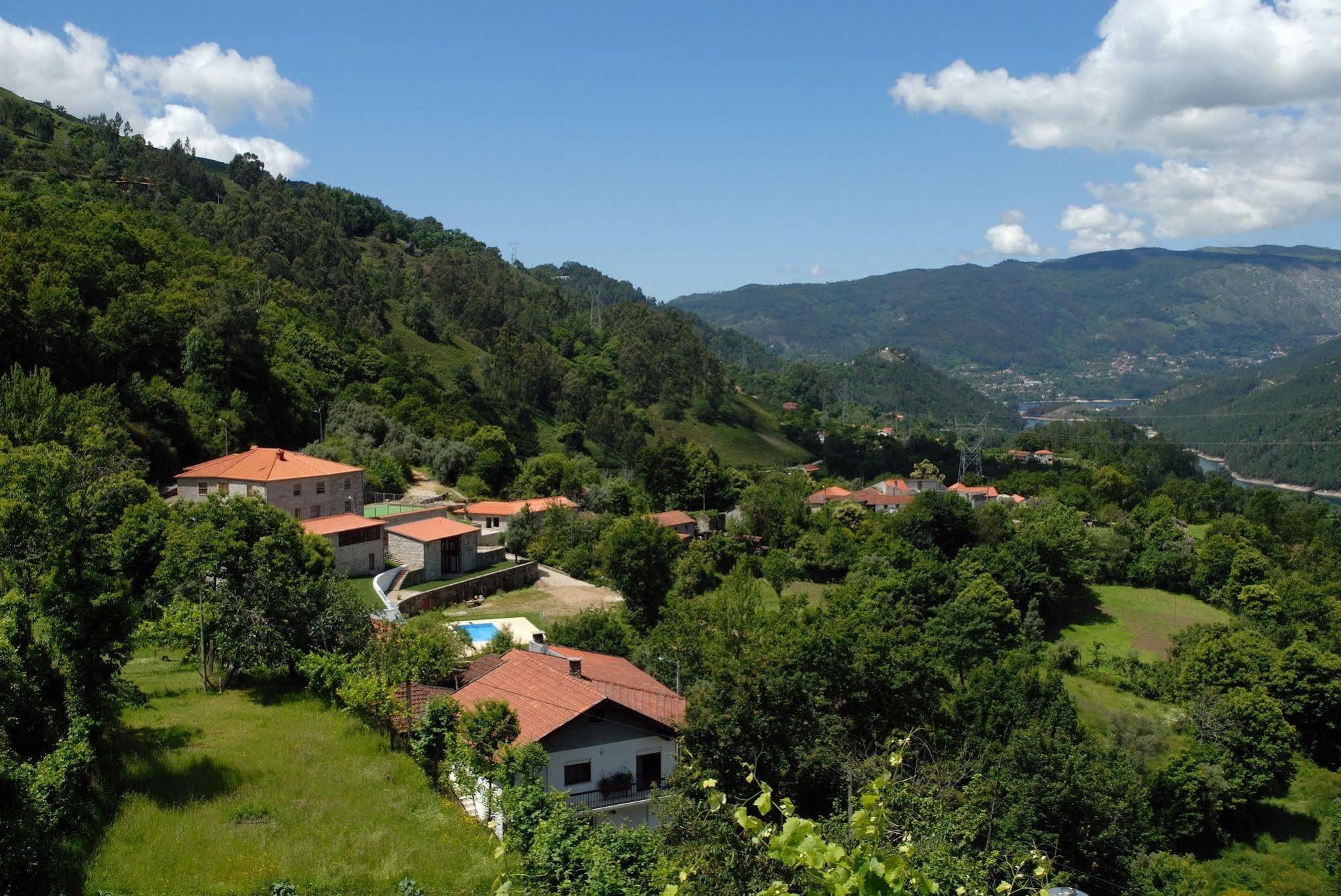 Aldeia Turistica De Louredo Guest House Vieira do Minho Luaran gambar