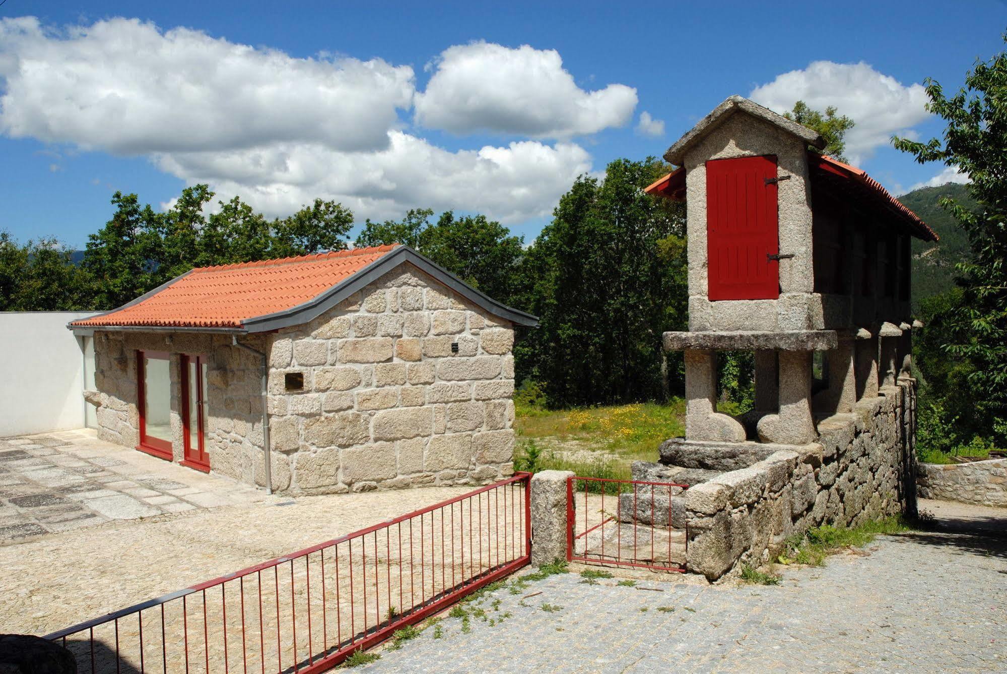 Aldeia Turistica De Louredo Guest House Vieira do Minho Luaran gambar
