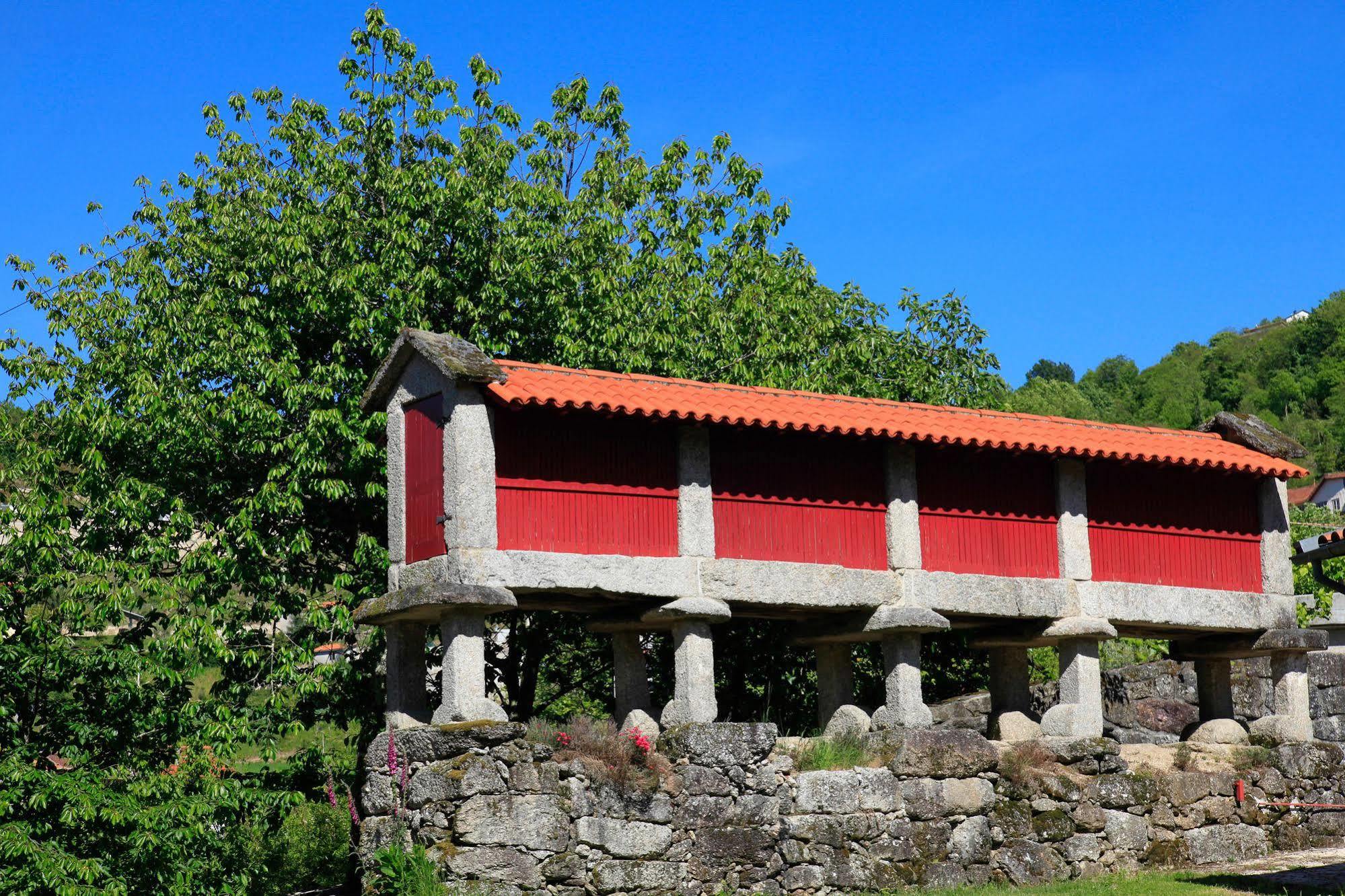 Aldeia Turistica De Louredo Guest House Vieira do Minho Luaran gambar